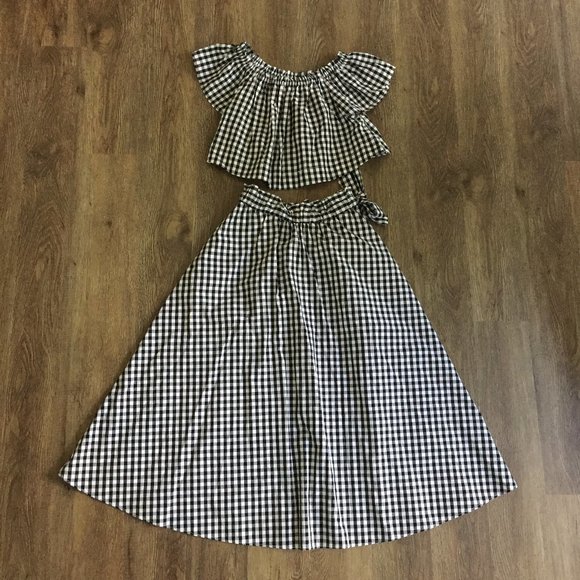 Aritzia Dresses & Skirts - Aritzia Wilfred Gingham Skirt & Top Set